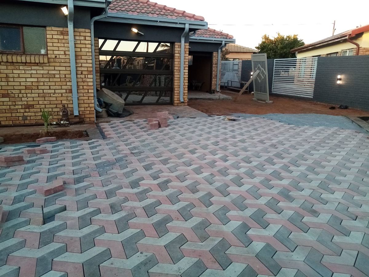Large paved hardstanding area laid by Bold T